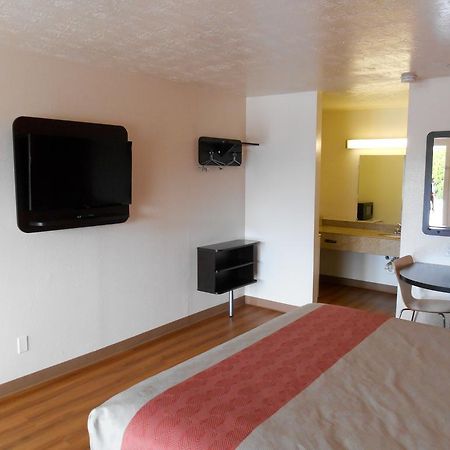 Motel 6-Madisonville, Tx Екстериор снимка