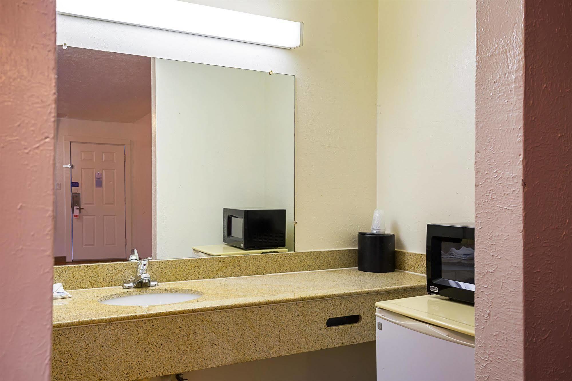Motel 6-Madisonville, Tx Екстериор снимка